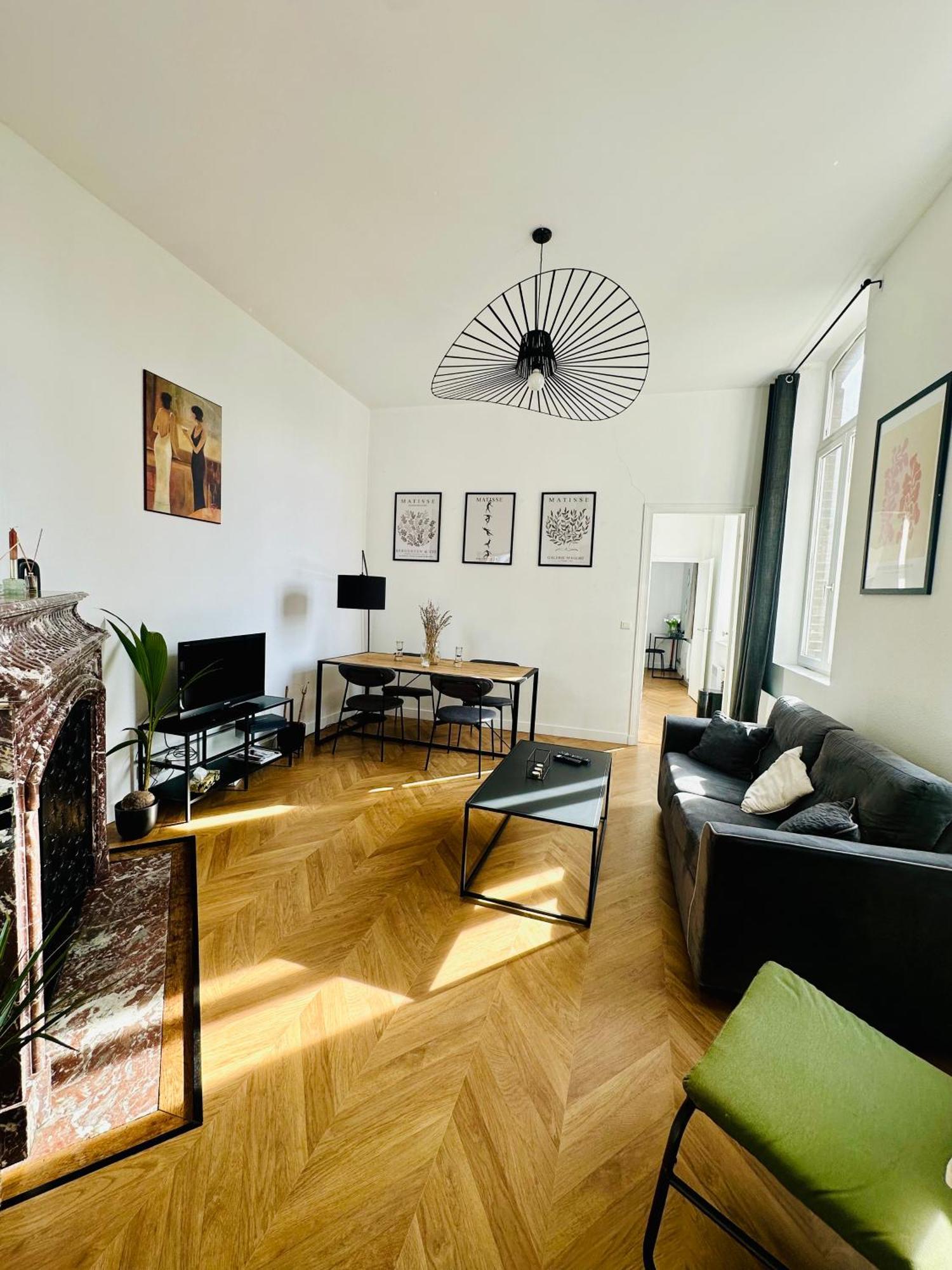 Apartment Spacieux Appt Haussmannien Parking Prive *